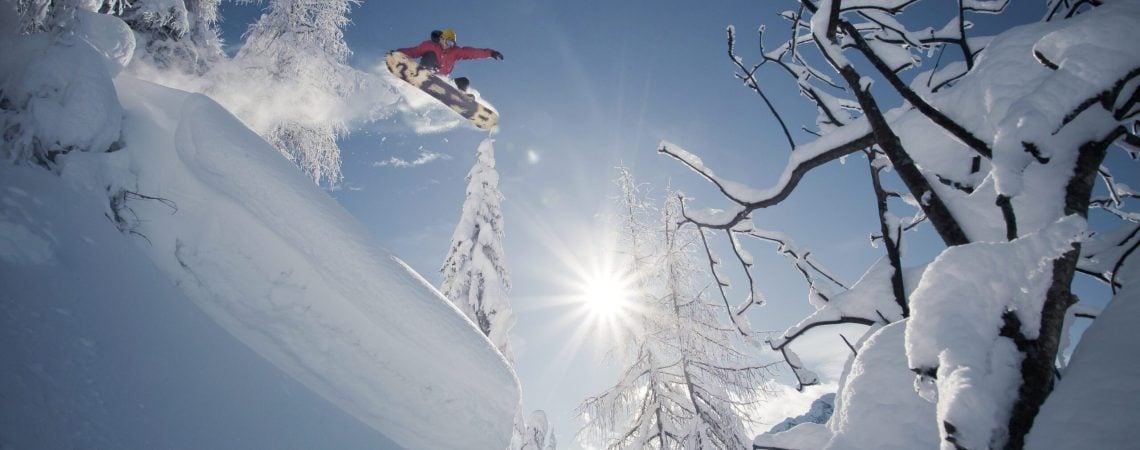 00000006671_Snowboarder-Nassfeld-Kaernten-Oesterreich-Jump